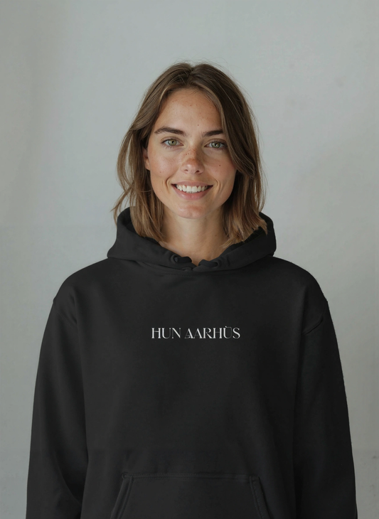 CLASSIC BLACK HOODIE